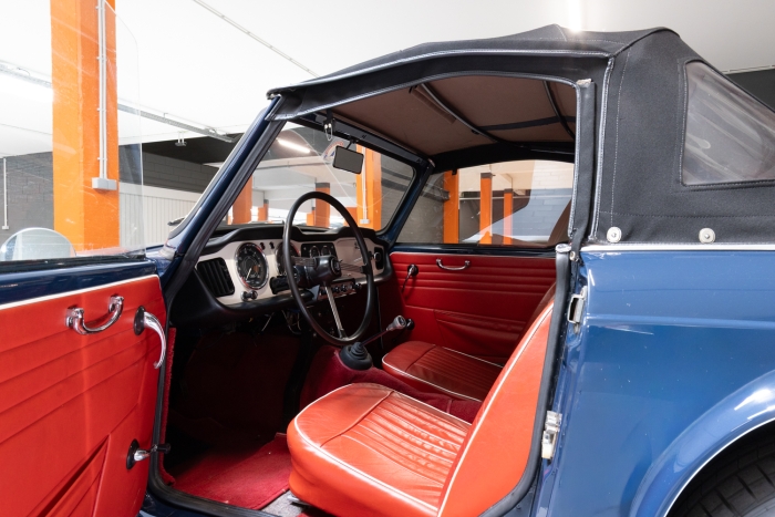 Triumph TR4 