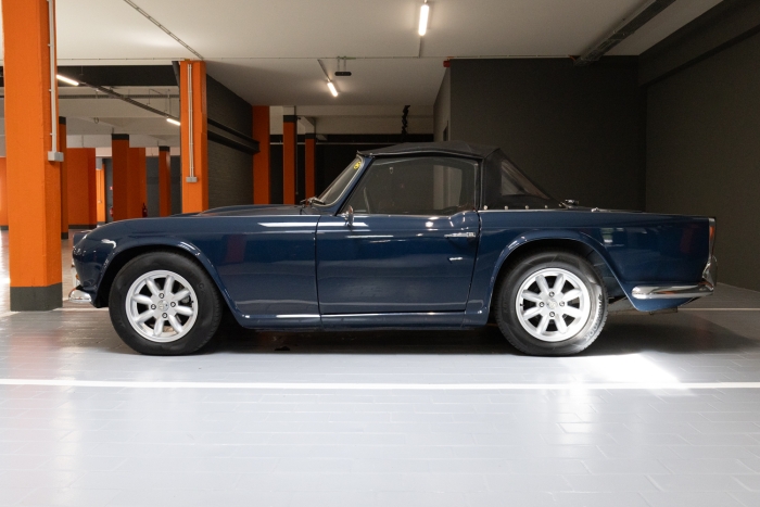 Triumph TR4 
