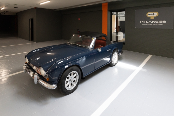 Triumph TR4 
